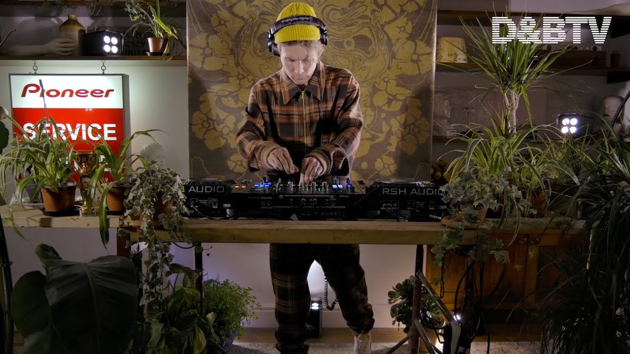 Jolliffe - Stuck On Midnight Guest Mix | D&BTV