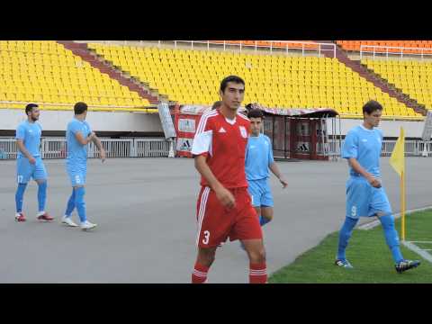 FC Ararat - FC Gandzasar teams coming out 21.09.2014 APL matchday 7 Haysoccer.com