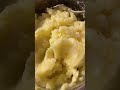 Mashed potatoes with milk and butter