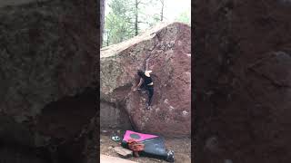 Video thumbnail of Bajo la laja, 5. Albarracín