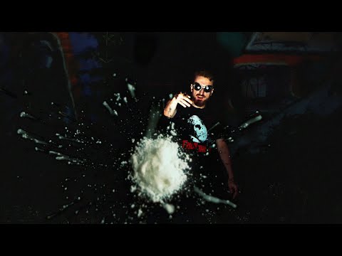 PARAZIT - ČERNÝ BREJLE (OFFICIAL VIDEO)