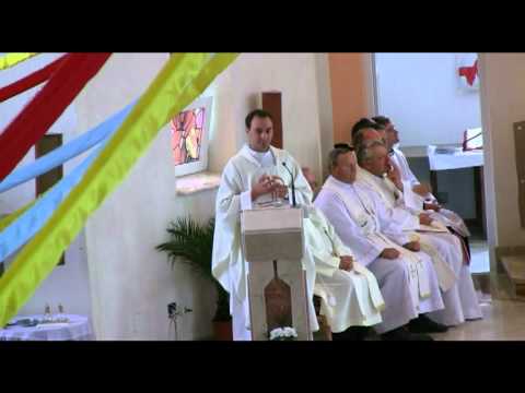 Sf.Liturghie a Hramului"Adormirii Maicii Domnului"Horgesti,Bc-15.august.2012