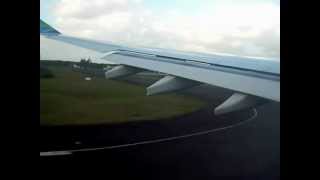 preview picture of video 'Décollage Airbus A330-323X Air Caraïbes F-ORLY à Pointe-à-Pitre.avi'