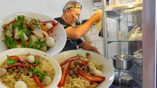 Download lagu Must Try Food||There's Something Special About This Uncle's KoLo Mee mp3 Download lagu Must Try Food||There's Something Special About This Uncle's KoLo Mee mp3