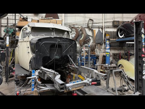 Bello's Kustoms is live!