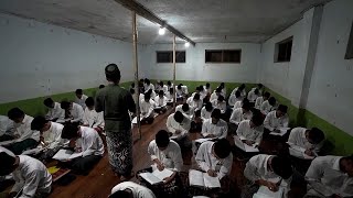 Download lagu JEJAK ISLAM DI LIRBOYO KEDIRI mp3 Download lagu JEJAK ISLAM DI LIRBOYO KEDIRI mp3