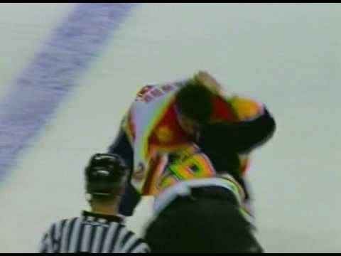 Darcy Hordichuk vs Doug Doull