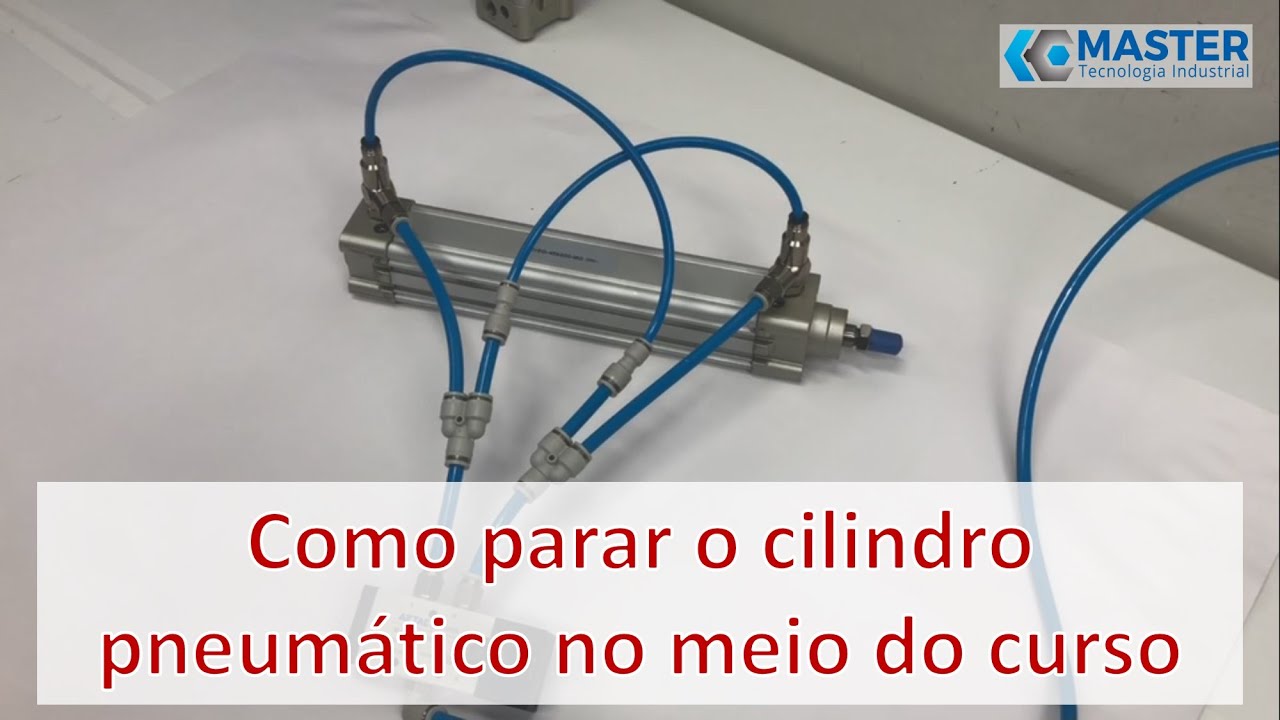 Parada de pistão pneumático no meio de seu curso