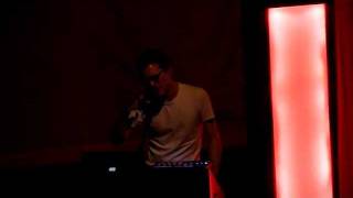 Tom Vek 11 Close Mic&#39;ed (Shepherds Bush Empire London 16/11/2011)