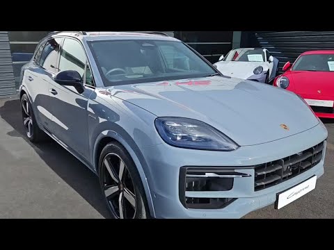 Porsche Cayenne E-Hybrid Black Edition - Image 2