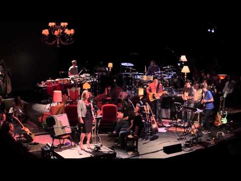 Snarky Puppy feat Lucy Woodward - He Got Away (Family Dinner Volume One)