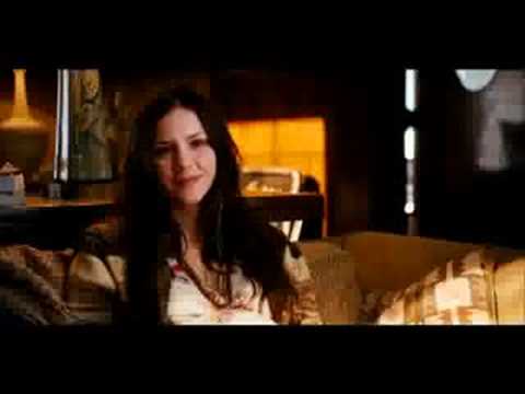 Zečica na koledžu trejler