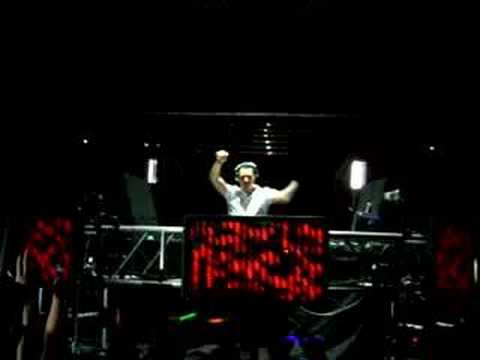 Dj Tiesto spinning @ his Elements Of Life Tour in SF #4