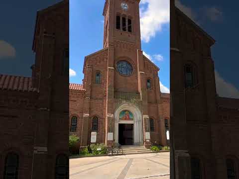 Sinceramente es imponente la catedral de la ciudad de #marcospaz en #buenosaires #shorts #travel