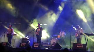 NOVEDADES CARMINHA - Capricho de Santiago - Antigua pero moderna (Directo @Pulpop, 8-7-2017)