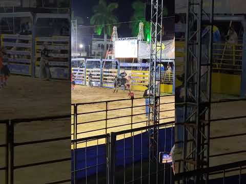 Denis Miranda Laje - Enquanto isso em Laje do Muriaé, rodeios na festa da cidade 2025