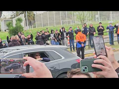 Video Paul McCartney arriving to the Stadium in Montevideo Uruguay 01 oct 2024