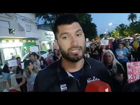 Marcha en Nueve de Julio-Papá reclama la tenencia de su hija agredida por la madre con arma blanca