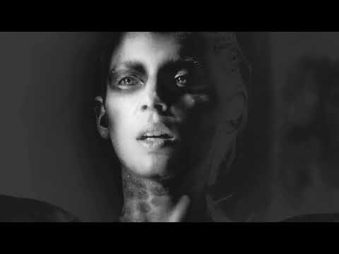 Follow Me Down のサムネイル