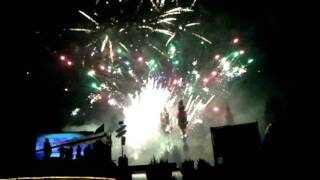 preview picture of video '2012 New Years Fireworks in Mikie Holiday Berastagi, Indonesia'