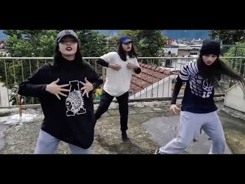 Erica Banks ft. Beatking - Toot That (Video musical)