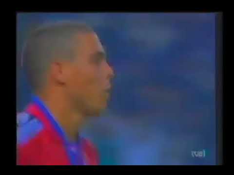 Ronaldo Luis Nazário (Barcelona) - 12/09/1996 - Barcelona 2x0 AEK Larnaca-CHP - 2 gols