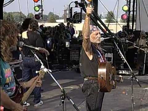 Willie Nelson - Good Hearted Woman (Live At Farm Aid 1995)