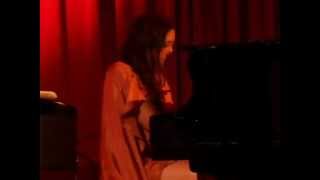 Talk + "Tall Tales For Spring" Performance by Vanessa Carlton
