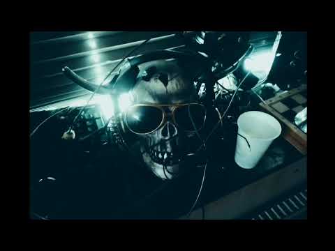 Dj BaseLine - GoldThrone