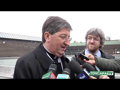 2017-04-24 FIRENZE - PAPA FRANCESCO PREGHERÀ SU TOMBA DON MILANI