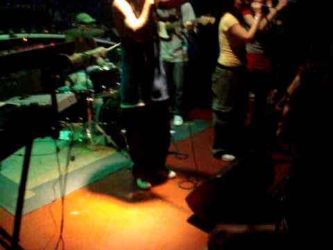 Riddimshot (cz) feat.King Kalabash live in Cross Club ... Right News Music