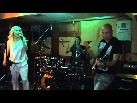 Goca Trzan-Kad je bal live 2014