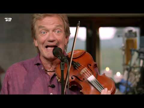 Lars Lilholt fortolker Kwamie Liv | Toppen af poppen | TV 2