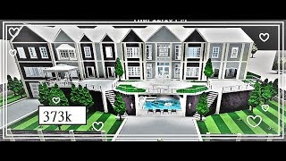 Bloxburg Build Huge Modern Concrete Mansion Roblox - seniac on twitter roblox noob vs pro in bloxburg https