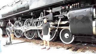 preview picture of video 'Union Pacific Steam Engine No. 844 Layover in Jefferson City'