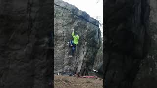 Video thumbnail of La bombastica, 7C+. Sněžník