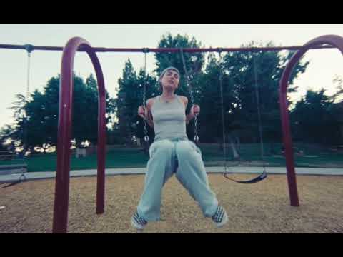 Video thumbnail for La Da Da
