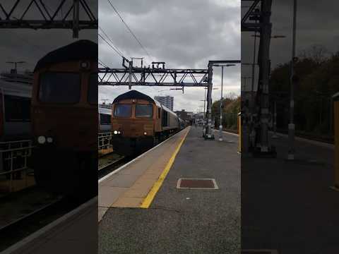 #class66 leaving Southend Victoria Station 28/10/25 #trainspotting #freighttrain #train #railway