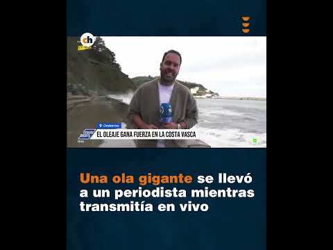 Una ola gigante se llevó a un periodista mientras transmitía en vivo