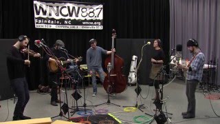 I Draw Slow - 'Carolina / Twin Sisters'