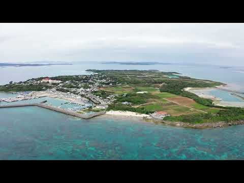 【うるまいろ】離島津堅島（3） 津堅島全景のドローン空撮（うるま市津堅島）_沖縄の無料動画素材