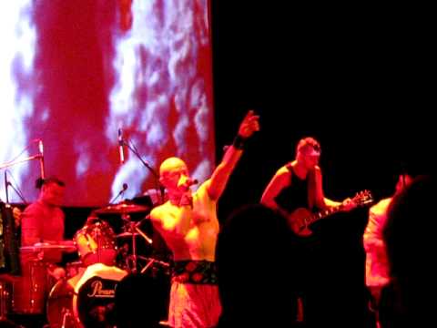 Haydamaky - Bozhestvenna trompita + Nemae hliba spivaj (live)