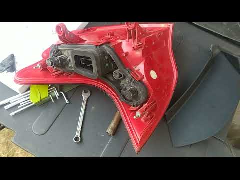 Comment enlever les pare-chocs avant et arrière Peugeot 308