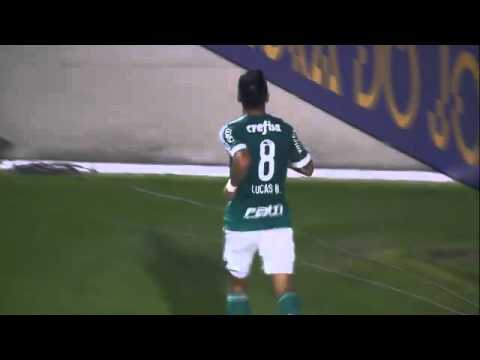 Gol de Lucas Barrios contra Gremio