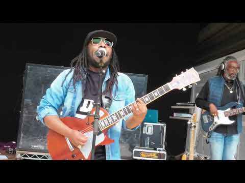 Mo Ali - Alhamdo Lilah (Live At Vondelpark, Amsterdam)