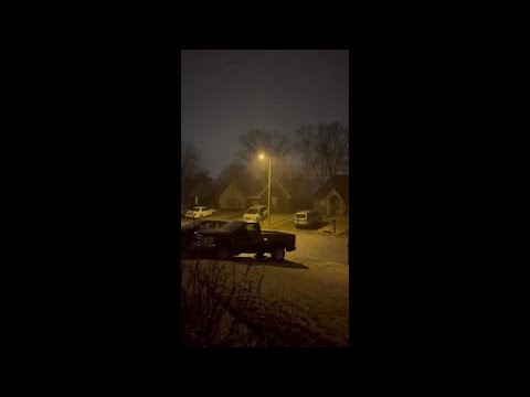 Ice Storm Brings Freezing Rain and Lightning to Memphis