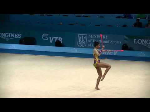 Sanchez Salazar M.(VEN)  clubs  World Championships RG 2013 Qual