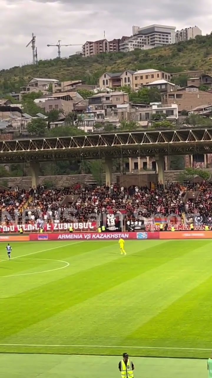 «Մելիքբեկյան, հեռացիր». երկրպագուները պահանջում են ՀՖՖ նախագահի հրաժարականը