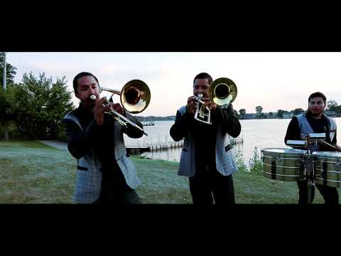 Historia De Un Mojado - Pepe Luna y sus Profetas Band - Video Oficial