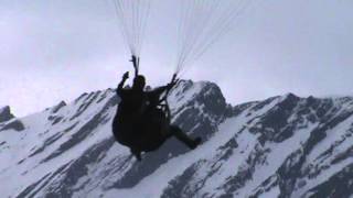 preview picture of video 'Paragliding Experience in Solang Valley - Nikki'